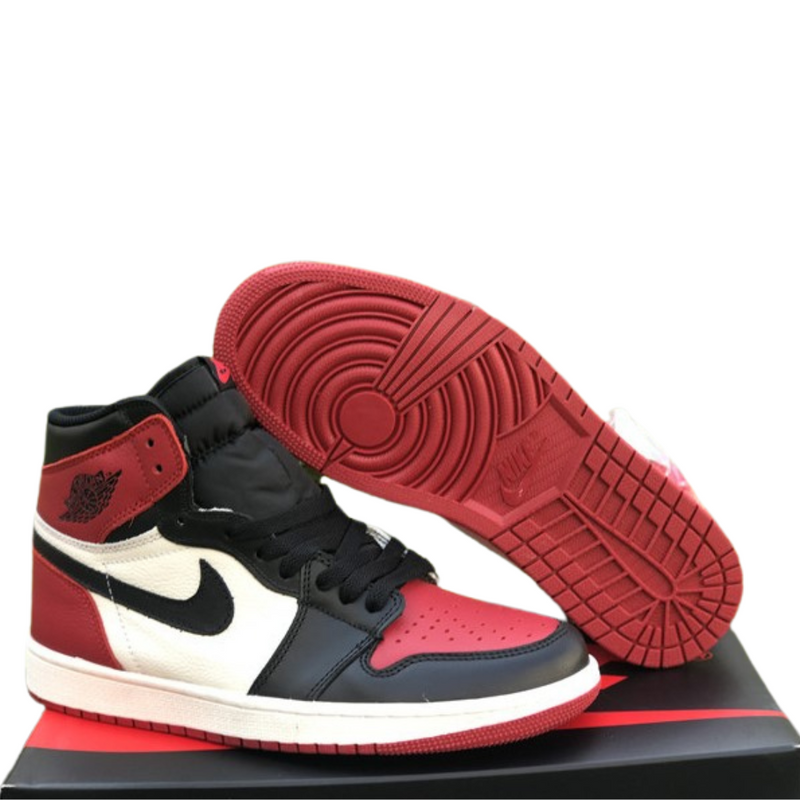 Nike Air Jordan 1 Retro High 'Bred Toe'