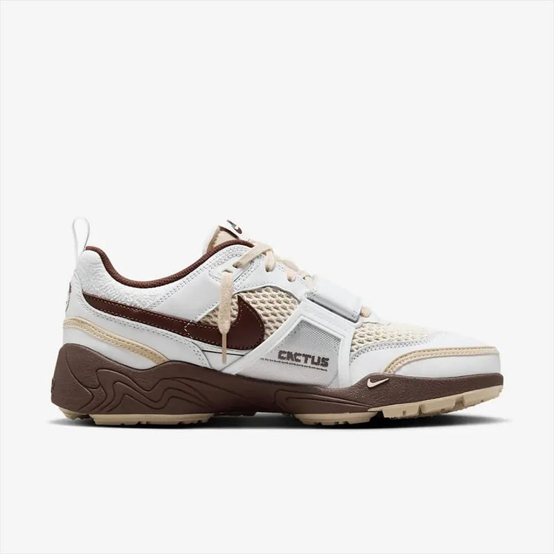 Tênis Travis Scott x Nike Zoom Field Jaxx Chocolate