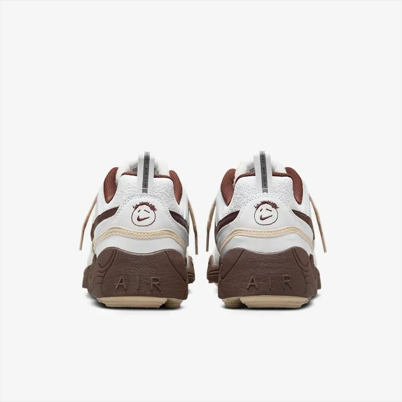 Tênis Travis Scott x Nike Zoom Field Jaxx Chocolate