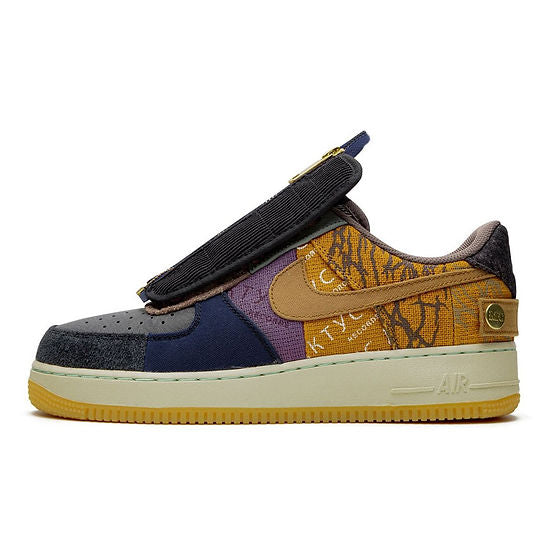 Tênis Travis Scott x Air Force 1 "Cactus Jack