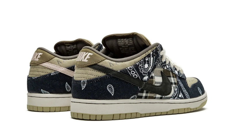 Tênis Nike Travis Scott “Cactus Jack”