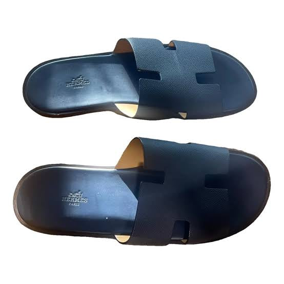 Sandália Hermes Izmir Sandal Noir Smooth Calfskin Leather