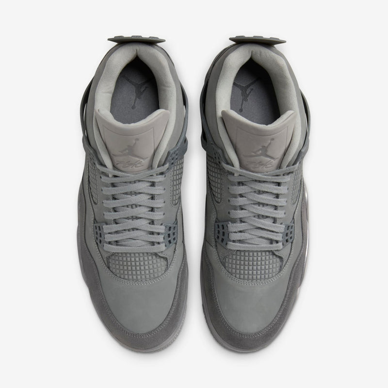 Tênis Air Jordan 4 Retro Kaws