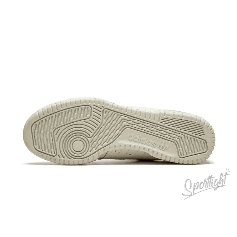 Tênis Adidas Yeezy Powerphase Calabasas