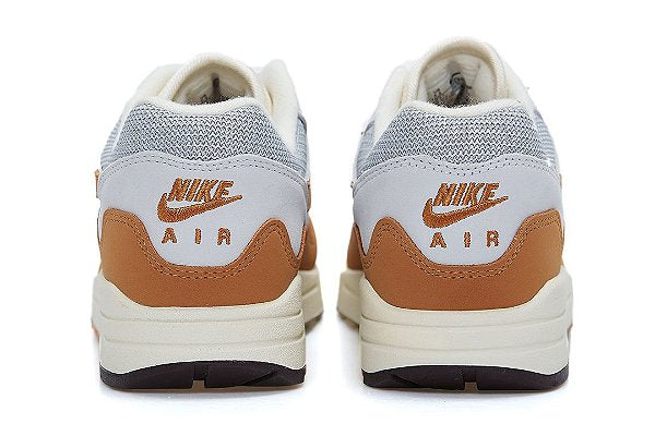 Tênis Nike x Patta - Air Max 1 waves "Monarch" (with bracelet)