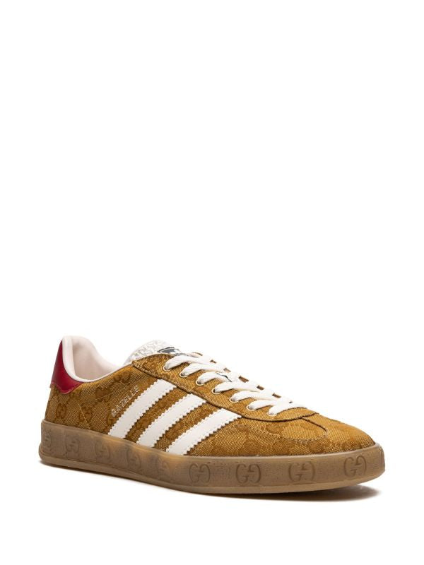 Tênis cano baixo x Gucci Gazelle