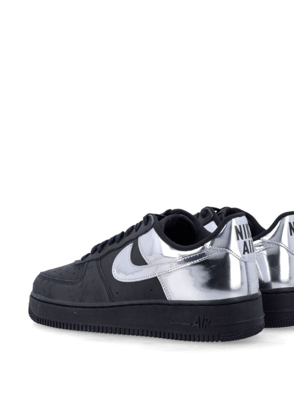 Tênis Nike Air Force 1 Low Retro