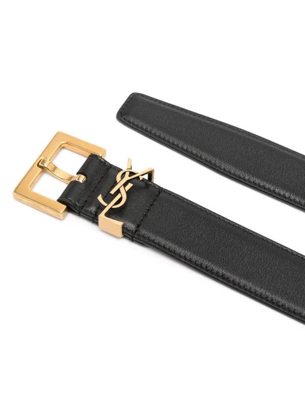 Cinto Yves Saint Laurent de couro com placa Cassandre
