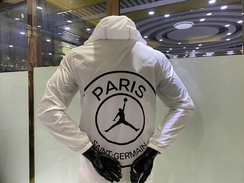 Jaqueta Nike Corta Vento Jordan x PSG Branca e Preta