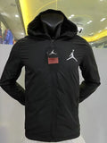 Jaqueta Nike Corta Vento Jordan x PSG Branca e Preta