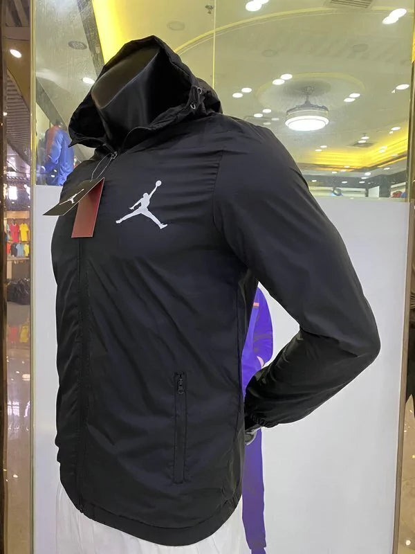 Jaqueta Nike Corta Vento Jordan x PSG Branca e Preta