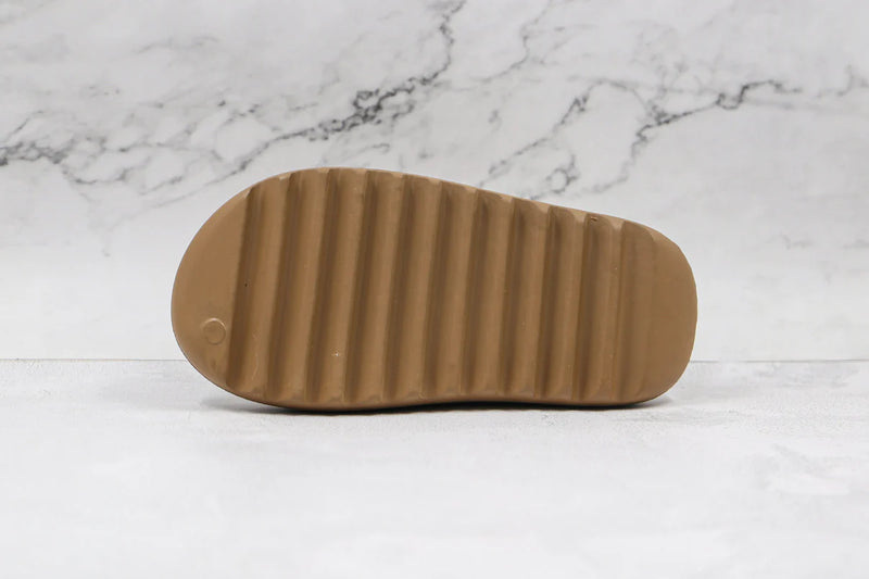 Chinelo Adidas Yeezy Slide Core