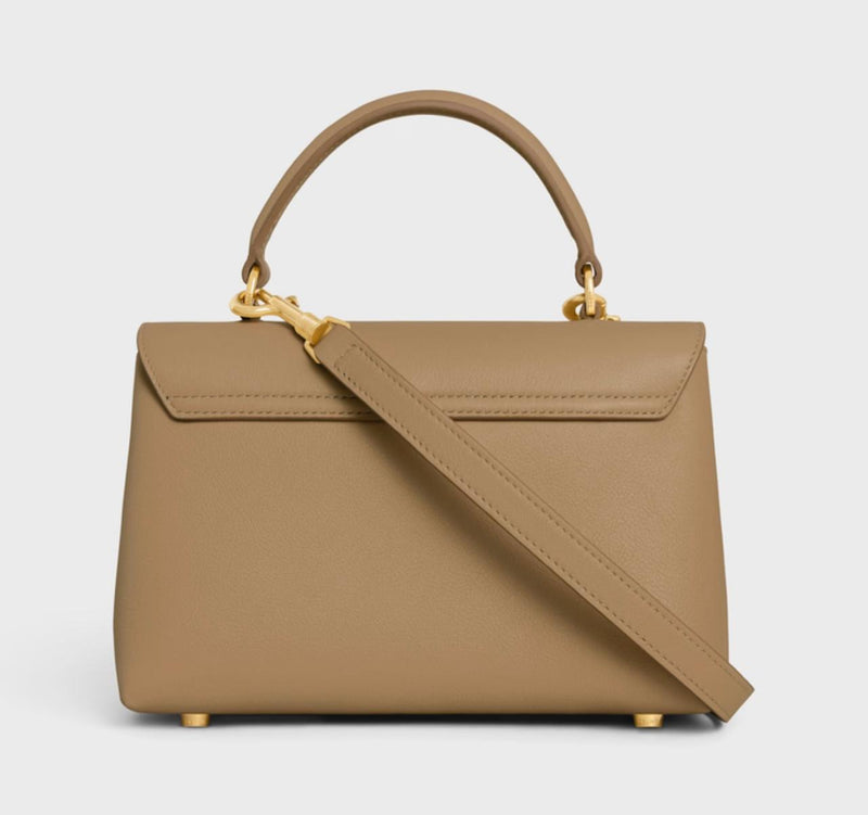 Bolsa Celine Triomphe Teen em Couro de Bezerro Brilhante