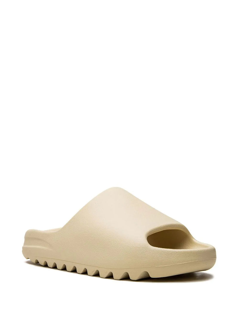 Chinelo Adidas Yeezy Slide YEEZY "Bone (2022 Restock)"