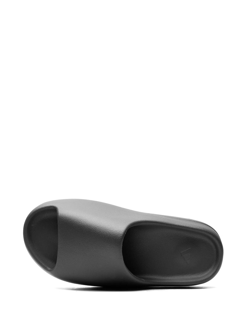 Chinelo Adidas Yeezy Slide "Dark Onyx"