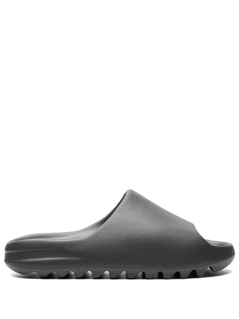 Chinelo Adidas Yeezy Slide "Dark Onyx"