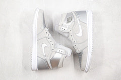 Jordan High Top AJ1 Cinza Metálico Prata